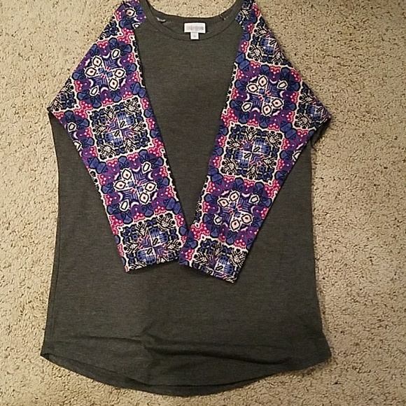 LuLaRoe Tops - Lularoe Randy